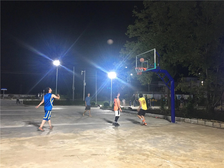 清晨，村民群眾在七拱鎮康體公園跑步。（通訊員供圖） (2).jpg