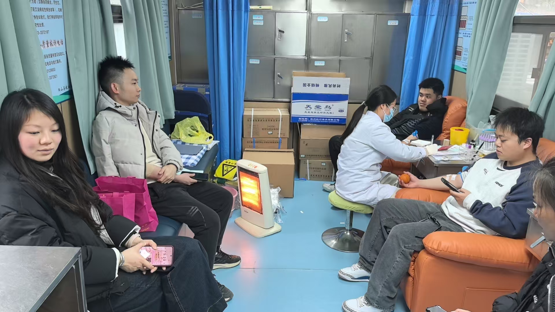 陽山慈航醫(yī)院無償獻(xiàn)血 (2).jpg